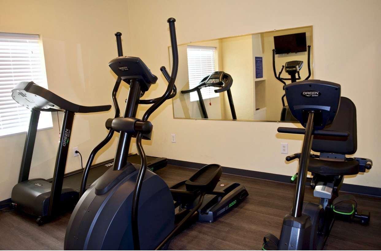 Days Inn & Suites By Wyndham Augusta Near Fort Eisenhower Екстериор снимка