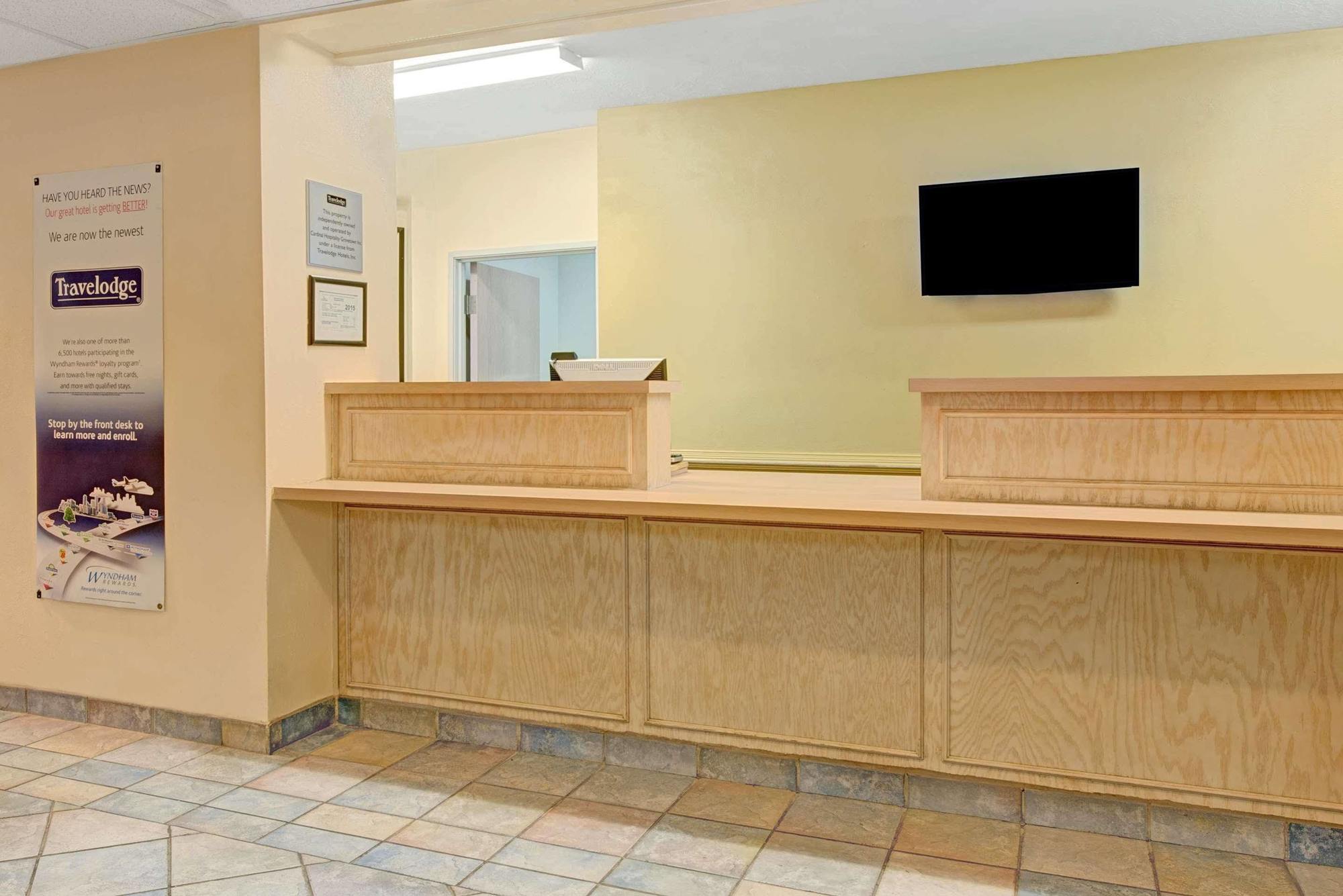 Days Inn & Suites By Wyndham Augusta Near Fort Eisenhower Екстериор снимка