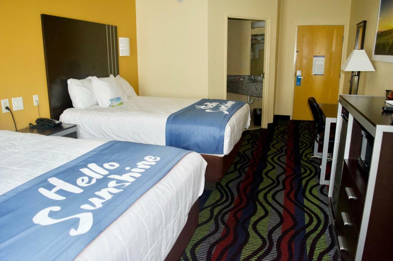 Days Inn & Suites By Wyndham Augusta Near Fort Eisenhower Екстериор снимка